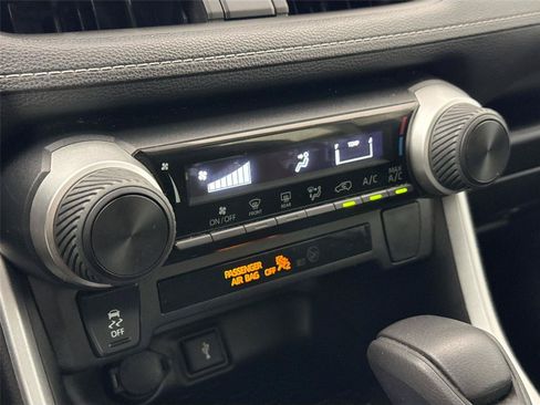 Certified 2022 Toyota RAV4 LE FWD image 23