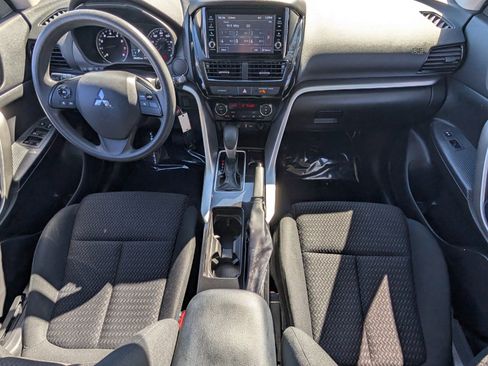 Used 2022 Mitsubishi Eclipse Cross ES image 9