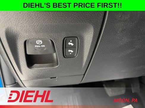 New 2026 RAM 1500 4x4 Crew Cab image 22