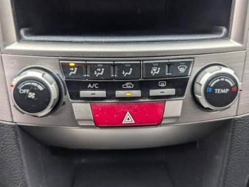 Used 2012 Subaru Legacy 2.5i w/ Alloy Wheel Pkg AWD/4WD image 35