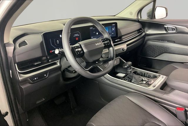 New 2027 Kia Carnival SX FWD image 8
