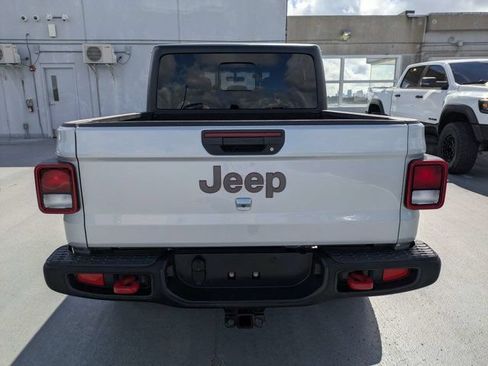 Used 2023 Jeep Gladiator Rubicon w/ Trailer Tow Package AWD/4WD image 4