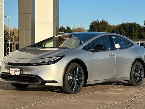 New 2026 Toyota Prius Limited image 8