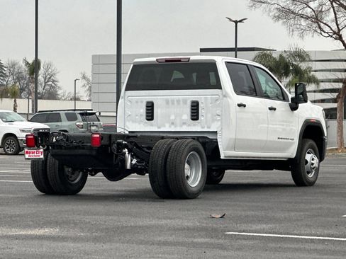 New 2026 GMC Sierra 3500 Pro w/ Convenience Package image 4