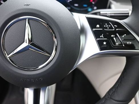 New 2026 Mercedes-Benz GLC 300 image 14