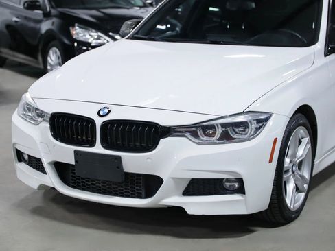 Used 2017 BMW 340i xDrive Sedan image 5