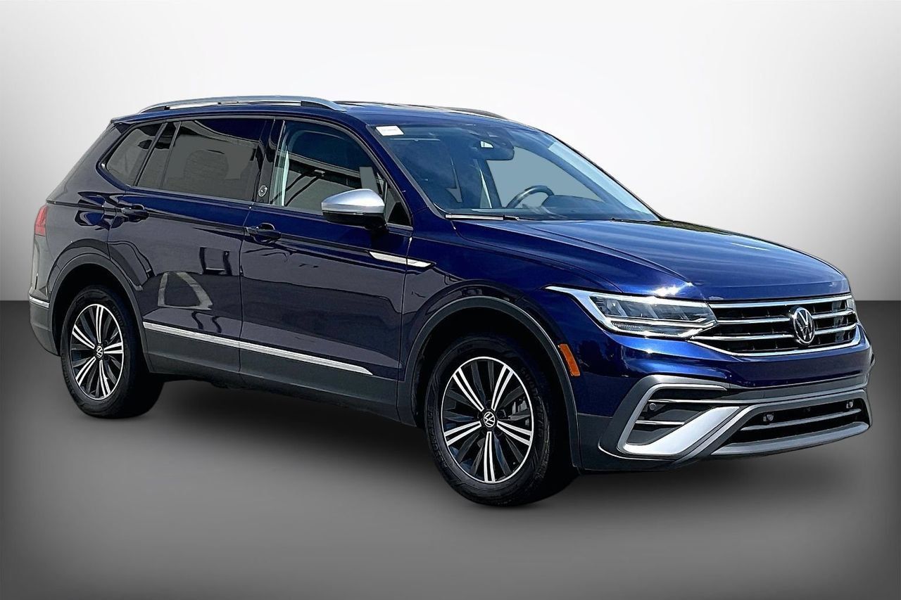 Used 2024 Volkswagen Tiguan Wolfsburg Edition FWD image 1