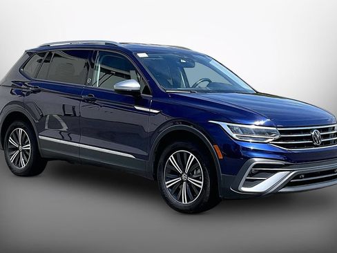 Used 2024 Volkswagen Tiguan Wolfsburg Edition FWD image 1