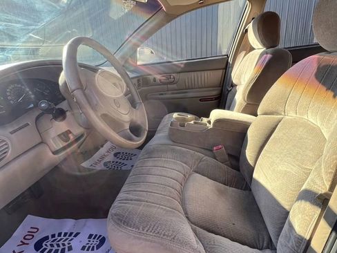 Used 2002 Buick Century Custom w/ Custom Premium Pkg image 9