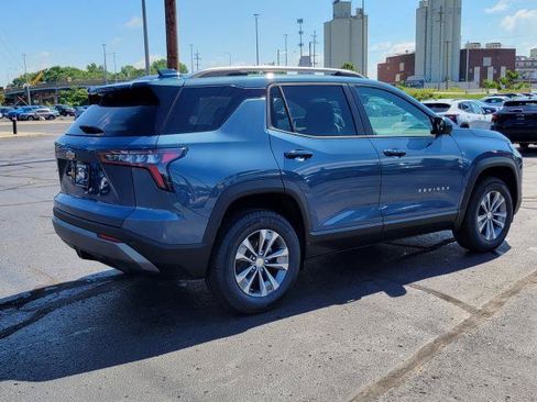 New 2026 Chevrolet Equinox LT w/ Convenience Package II AWD/4WD image 2