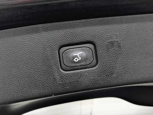 Used 2023 Ford Edge SEL w/ Convenience Package AWD/4WD image 18