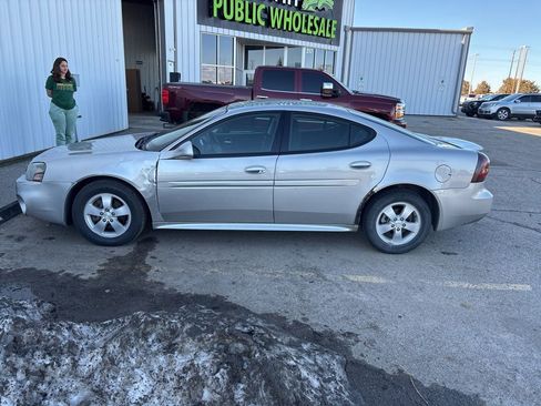 Used 2007 Pontiac Grand Prix w/ Preferred Package image 8