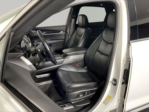 Used 2020 Cadillac XT5 Premium Luxury FWD image 21