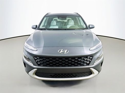 Used 2023 Hyundai Kona SEL image 2