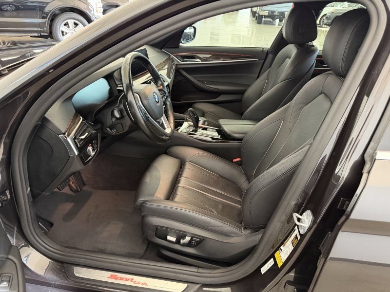 Used 2020 BMW 540i RWD image 16