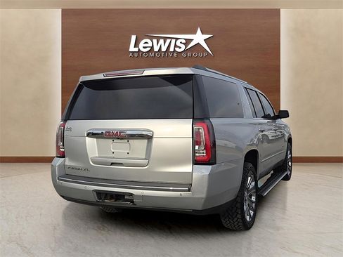 Used 2016 GMC Yukon XL Denali w/ Open Road Package image 4