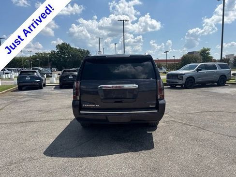 Used 2015 GMC Yukon XL Denali w/ Open Road Package AWD/4WD image 4