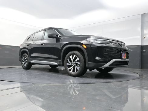 Used 2026 Volkswagen Tiguan S AWD/4WD image 23