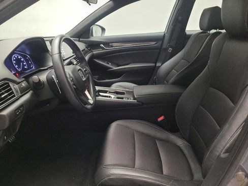 Used 2019 Honda Accord Sport image 17