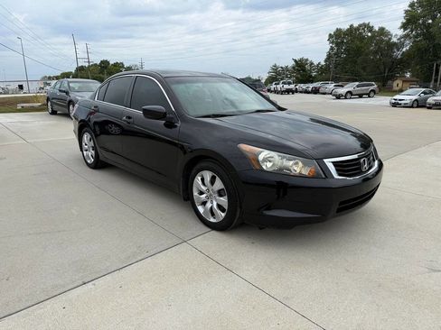 Used 2010 Honda Accord EX-L image 2