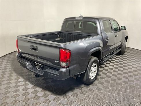 Used 2022 Toyota Tacoma SR image 14