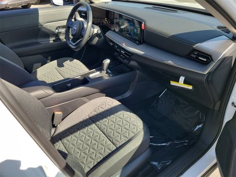 New 2026 Nissan Kicks SV image 11