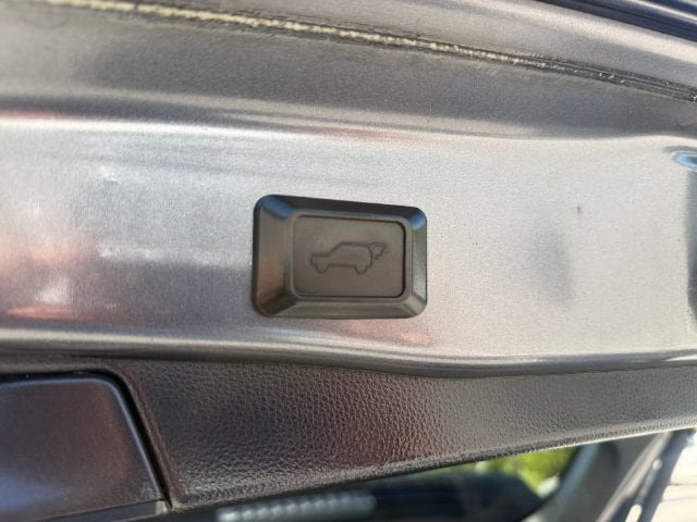 Used 2019 Toyota RAV4 XLE w/ Convenience Package AWD/4WD image 15