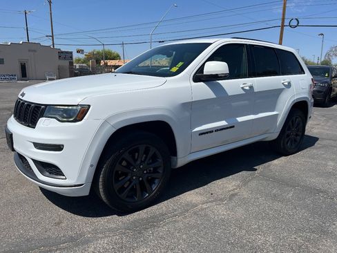 Used 2018 Jeep Grand Cherokee High Altitude AWD/4WD image 10