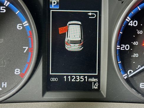 Used 2018 Toyota RAV4 XLE image 18