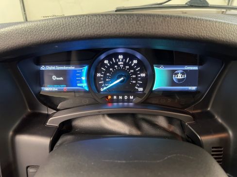 Used 2015 Ford Expedition Limited image 20