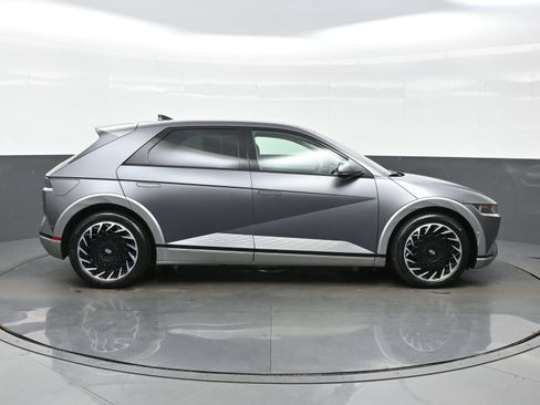 Certified 2024 Hyundai Ioniq 5 Limited AWD/4WD image 7
