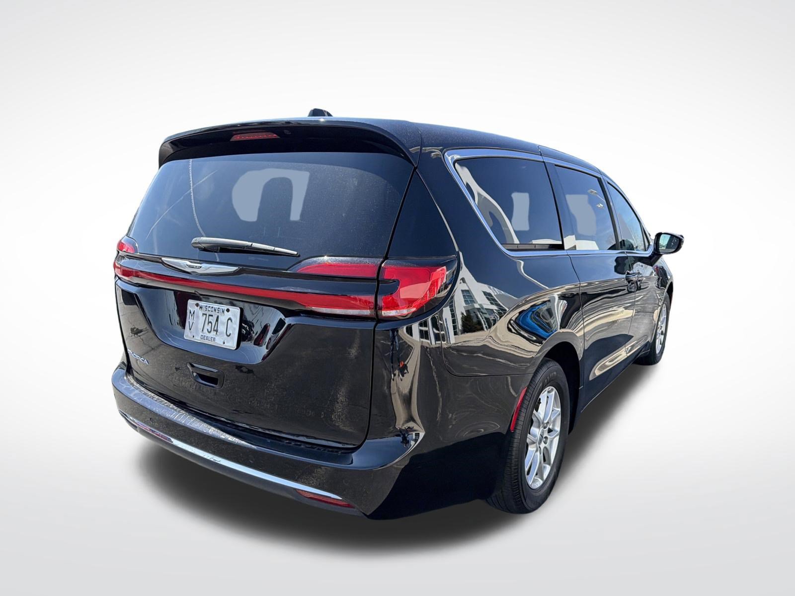 Used 2025 Chrysler Pacifica Select FWD image 14