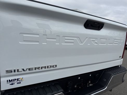 Used 2022 Chevrolet Silverado 2500 LT w/ Convenience Package image 31