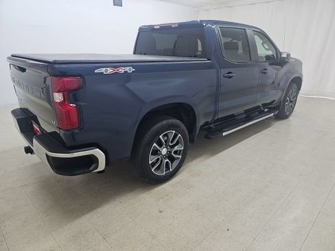 Used 2023 Chevrolet Silverado 1500 LT AWD/4WD image 11