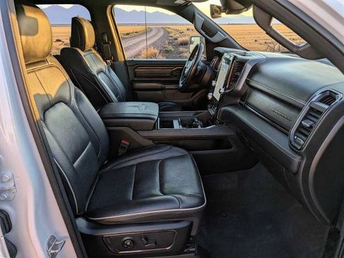 Used 2023 RAM 1500 Limited w/ Body-Colour Bumper Group AWD/4WD image 17