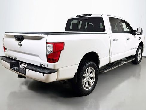 Used 2017 Nissan Titan SV RWD image 4