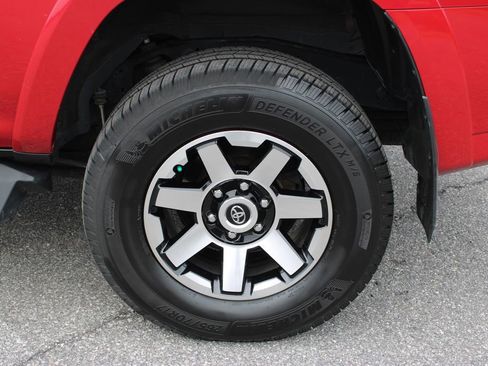 Used 2022 Toyota 4Runner TRD Off-Road Premium image 39