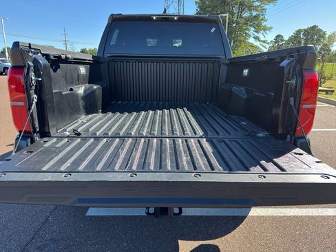 Used 2024 Toyota Tacoma TRD Off-Road image 14