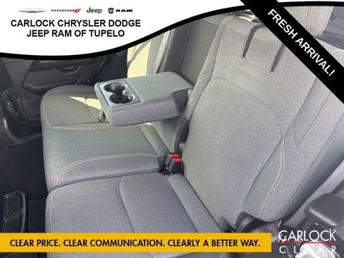 Used 2025 Jeep Wrangler Sahara image 30