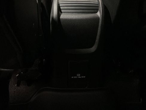 Used 2021 Buick Encore Preferred w/ Safety Package image 25