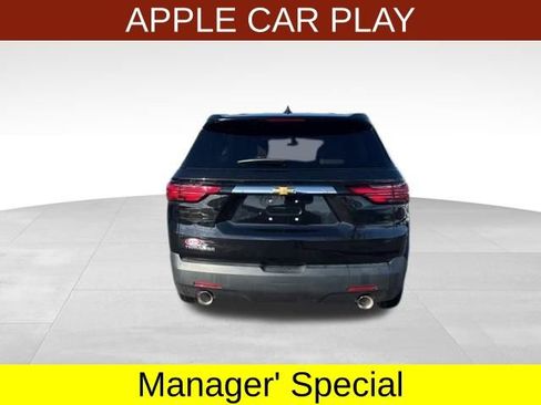 Used 2022 Chevrolet Traverse LS image 6