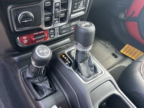 New 2026 Jeep Wrangler Unlimited Rubicon AWD/4WD image 28