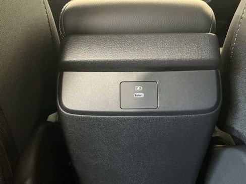 New 2026 Nissan Sentra SV w/ SV Convenience Package FWD image 19