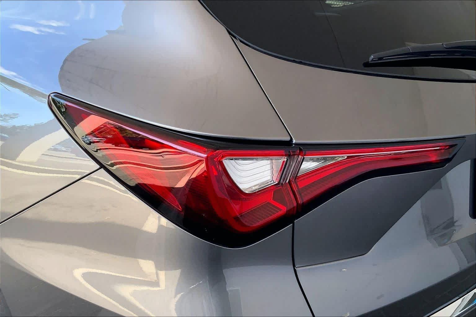 Used 2024 Acura MDX w/ Technology Package FWD image 28