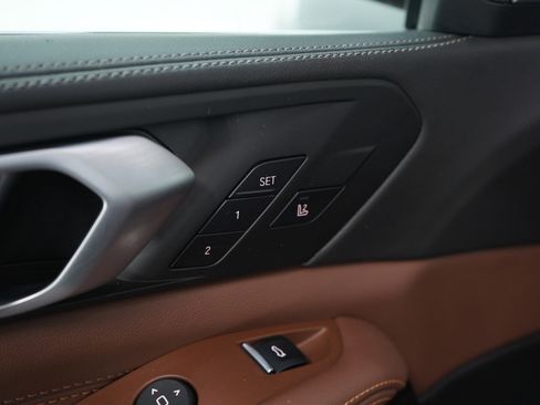 Used 2024 BMW X5 xDrive40i w/ M Sport Package image 26