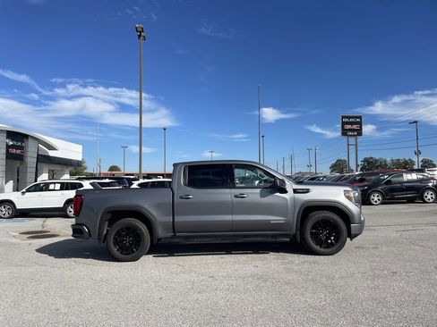 Used 2022 GMC Sierra 1500 Elevation w/ X31 Off-Road Package image 8