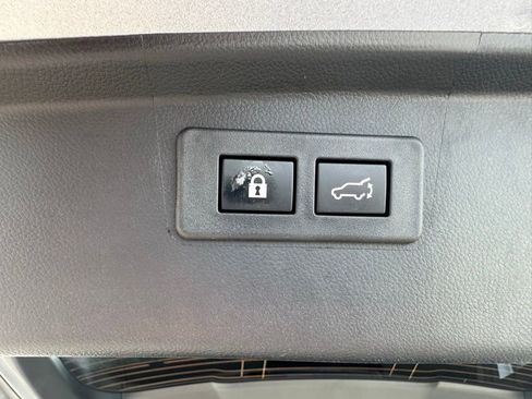 Used 2025 Subaru Outback Limited w/ Popular Package #2 image 8