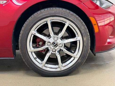 Used 2024 MAZDA MX-5 Miata RF Grand Touring RWD image 4