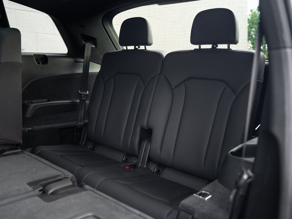 Certified 2023 Audi Q7 2.0T Premium Plus w/ Premium Plus Package AWD/4WD image 19