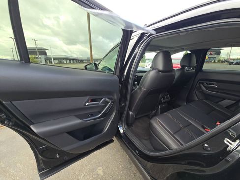 Used 2025 MAZDA CX-50 AWD 2.5 Hybrid w/ Premium Pkg image 12